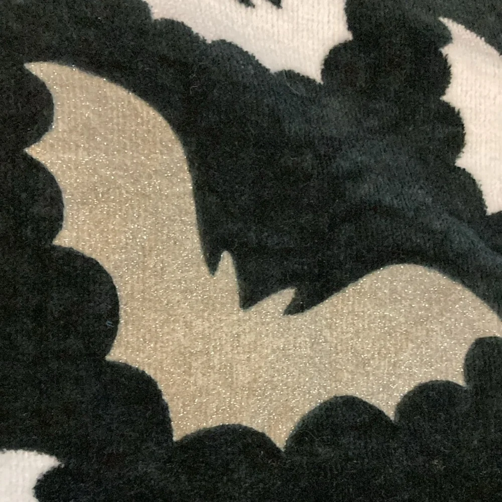 Silver bat 2 pack hand towels